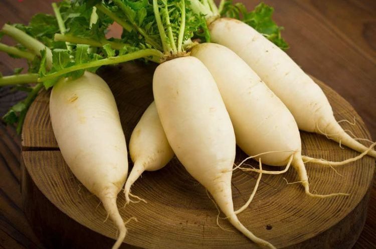 Củ cải trắng chứa độc tố furocoumarins