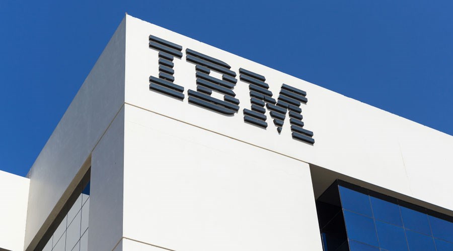IBM không phải là hãng đầu tiên đạt lợi thế lượng tử