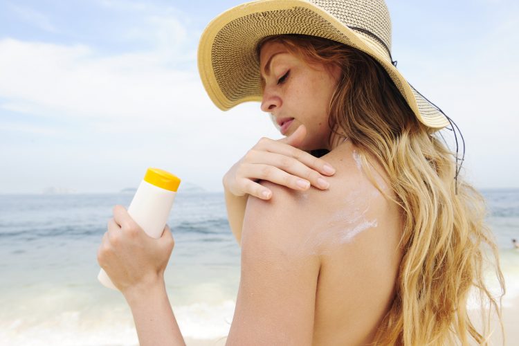 Da của bạn sẽ gặp 7 tình trạng nguy hiểm này nếu không dùng kem chống nắng